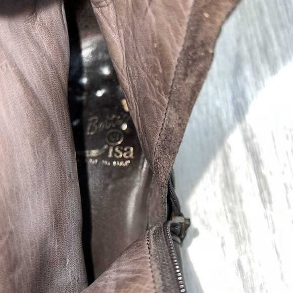 LA BOTTEGA DI LISA Blk & Brn Ankle Boots - Picture 11 of 11